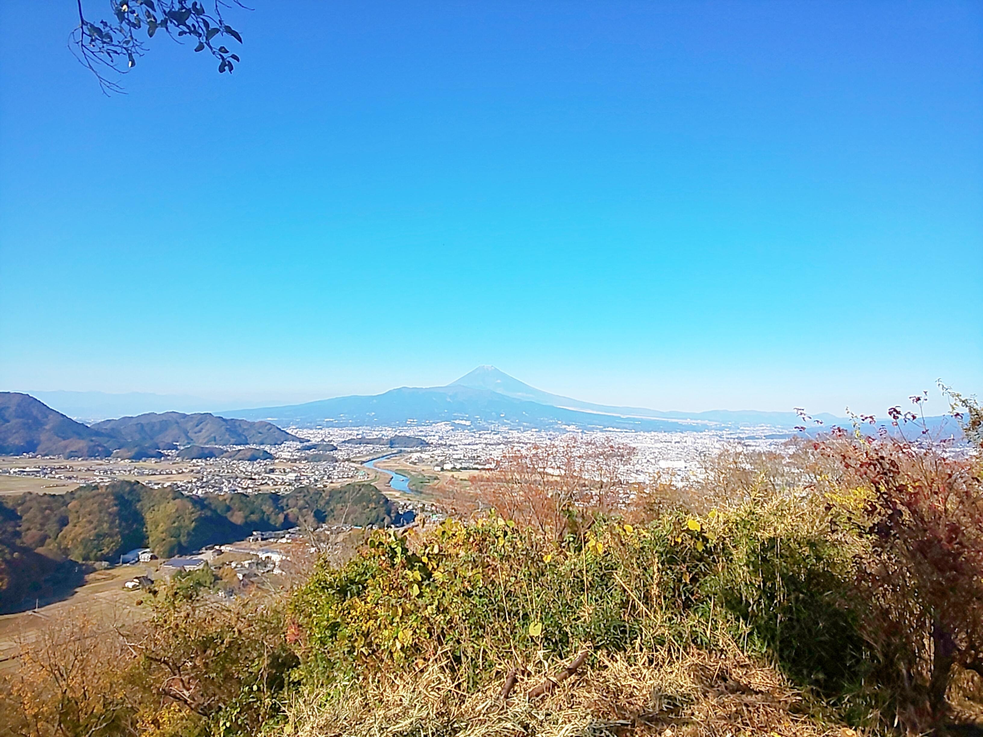 日守山　山頂.jpg
