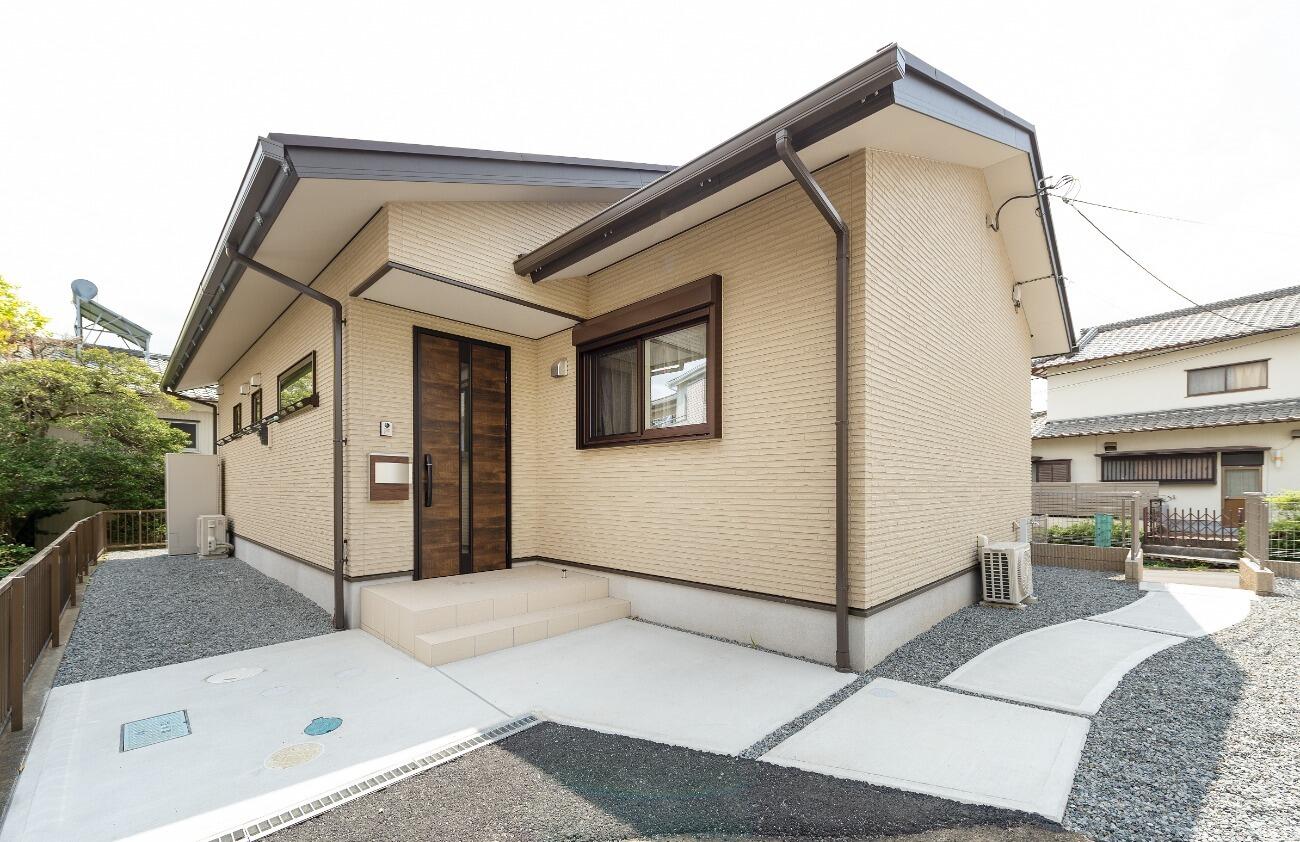 勾配天井を活かした開放感たっぷりの平屋
